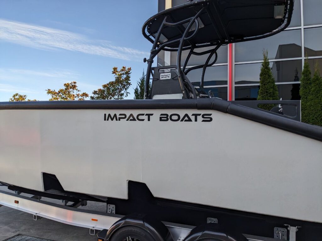 Impact Boats custom made paspaley vessel